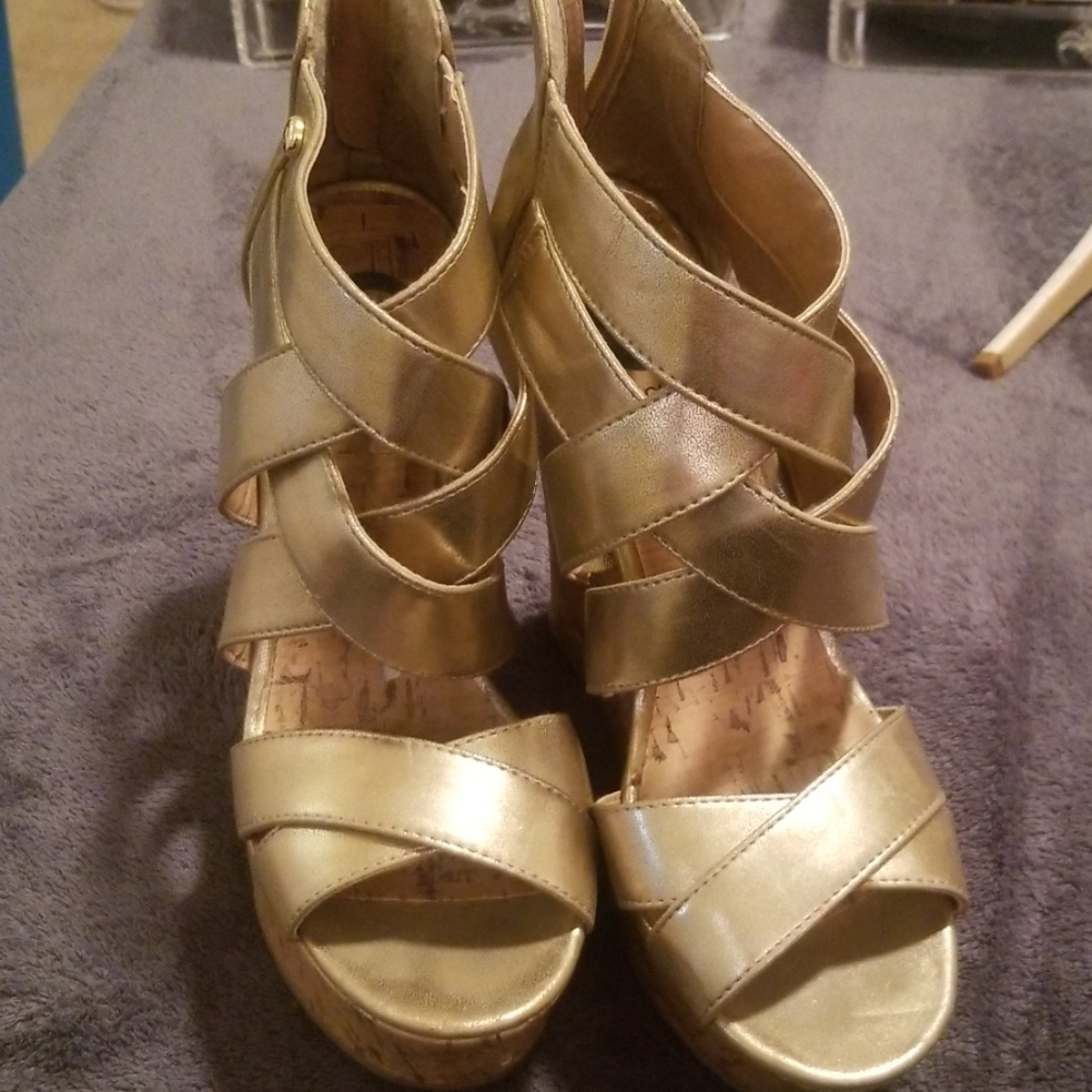 Shoes - Picture 2 of 2